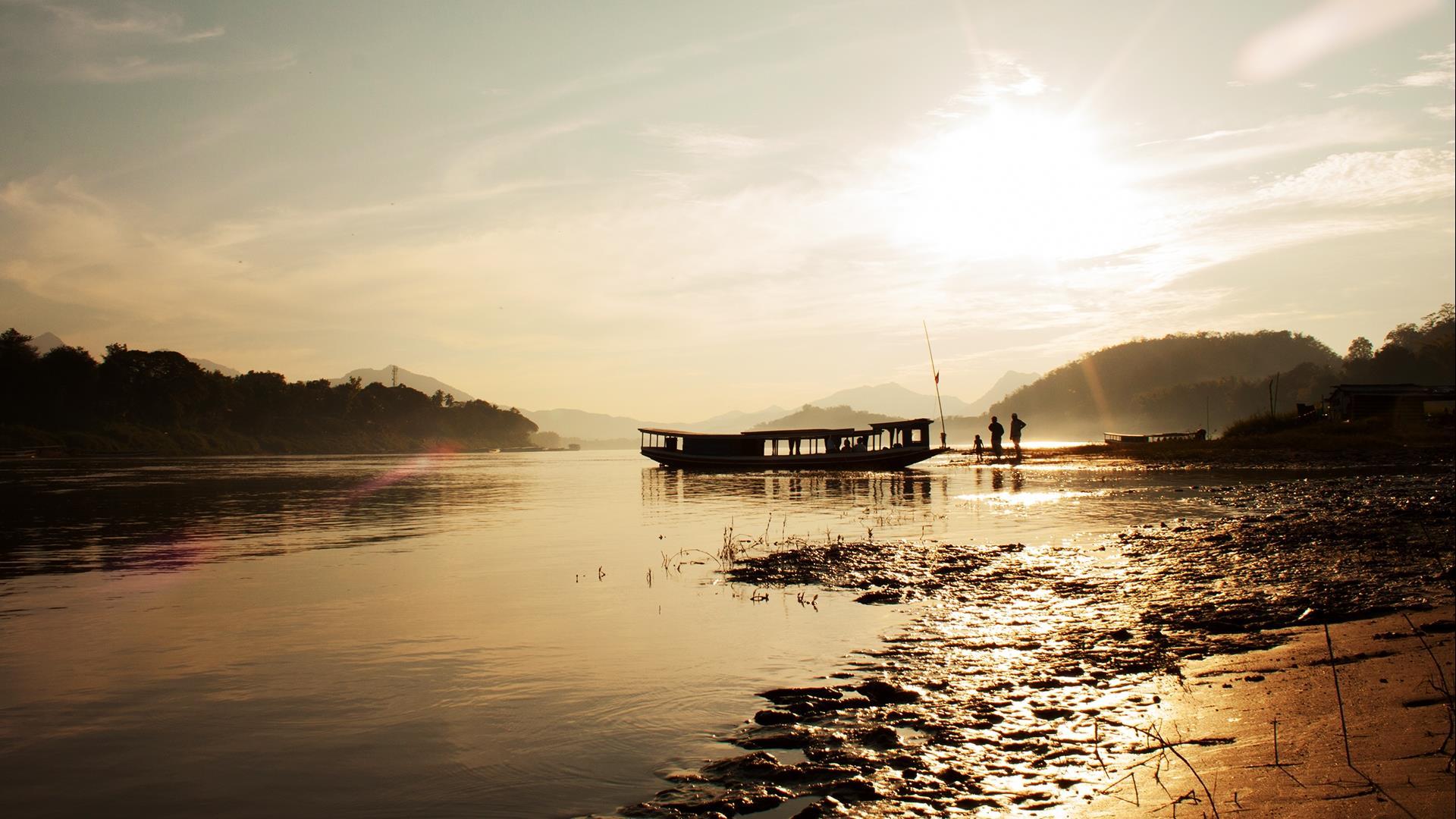 Laos Travel Guide - Mekong River Cruises