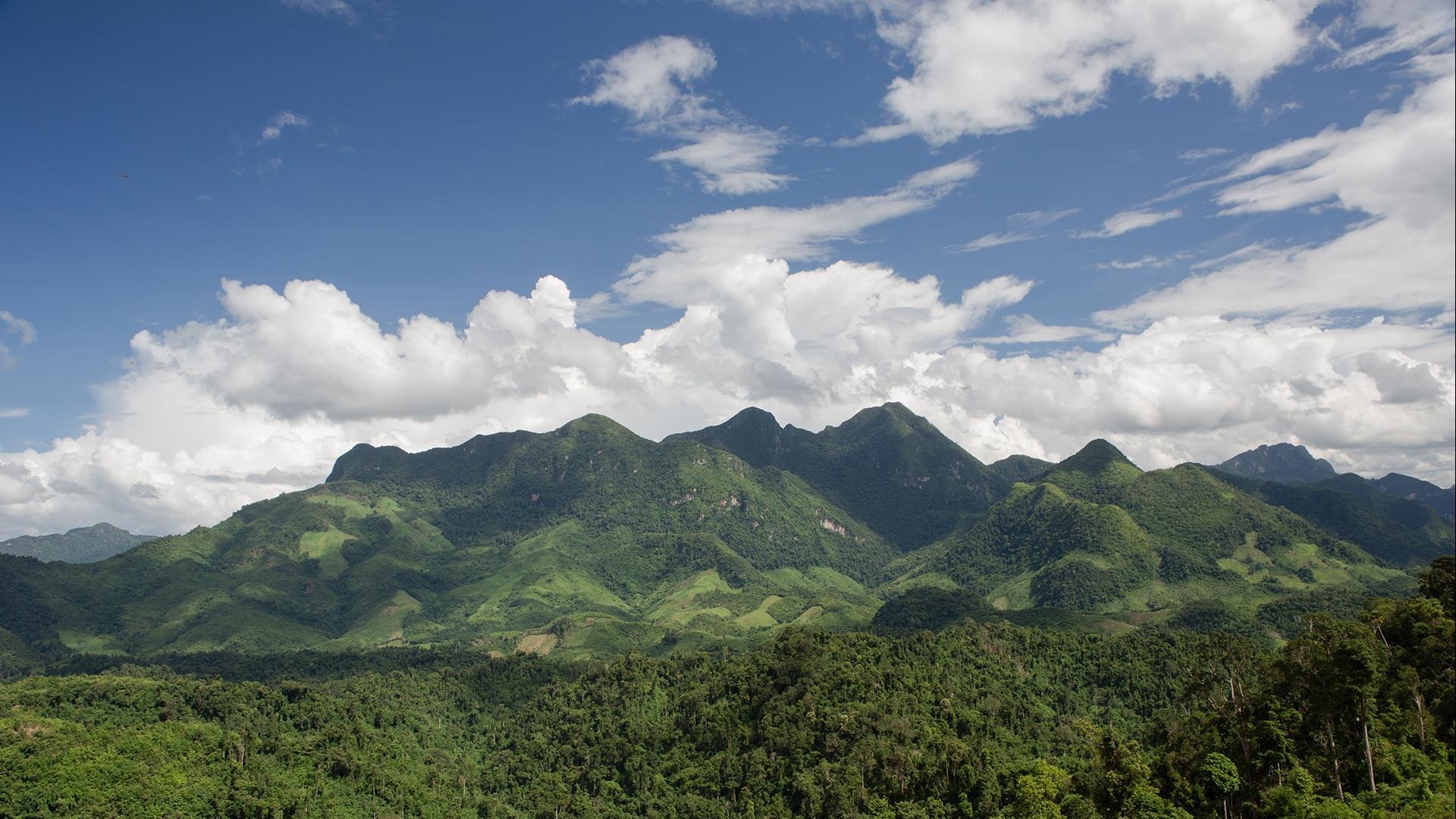 Laos, Luang Prabang : The Chicken Run Mountain Ride - 1 Day | Off-Road Mountain Biking Across the Mekong