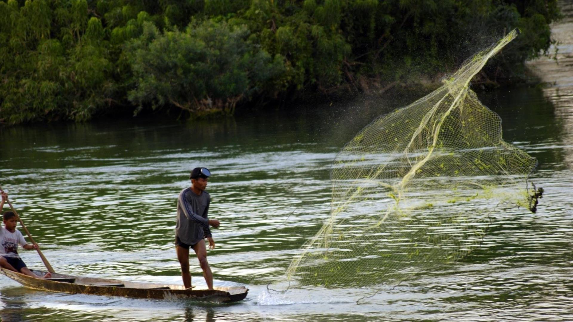 Laos, Luang Prabang : Local Fishing on the Nam Ou River - 2 Day | Fish like a local and overnight camping Laos, Luang Prabang : Local Fishing on the Nam Ou River - 2 Day | Fish like a local and overnight camping