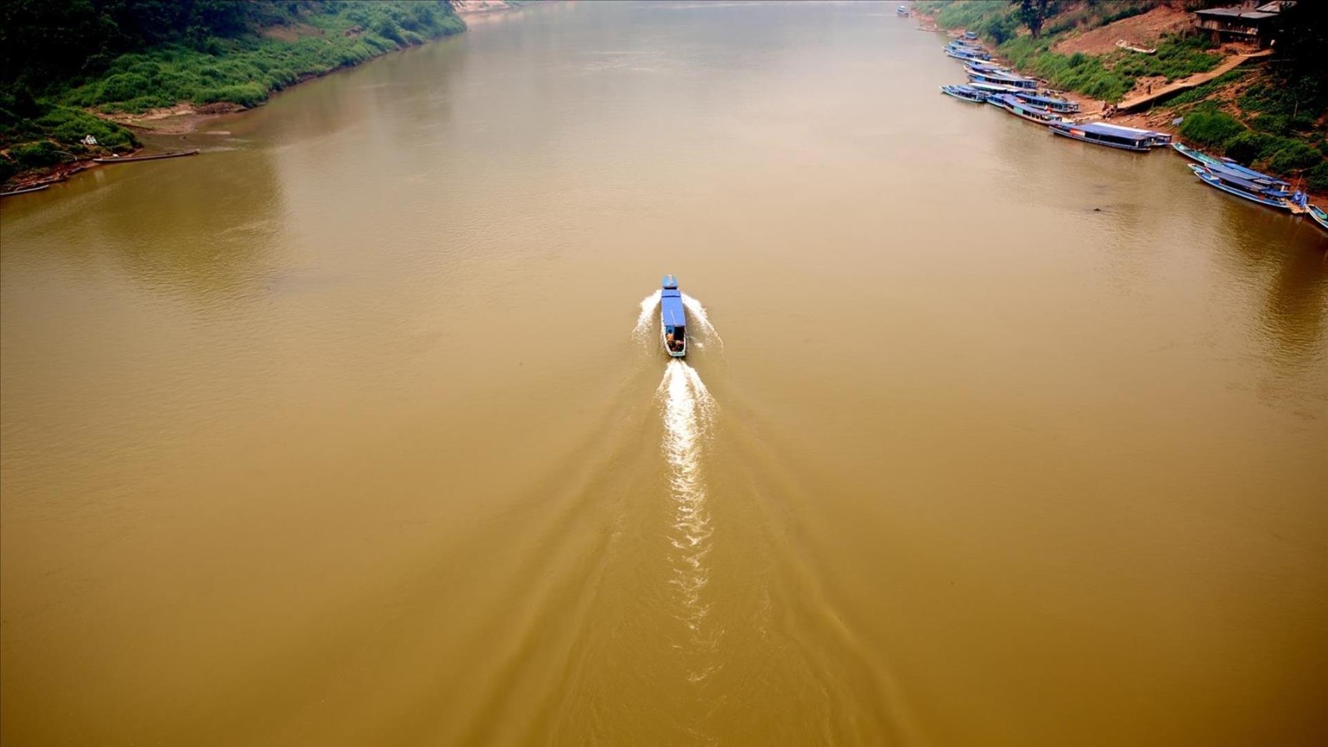 Laos, Nong Khiaw : Kayaking Muang Ngoi Tour -1 Day | Visit beautiful Muang Ngoi, Sopkong Village and waterfalls
